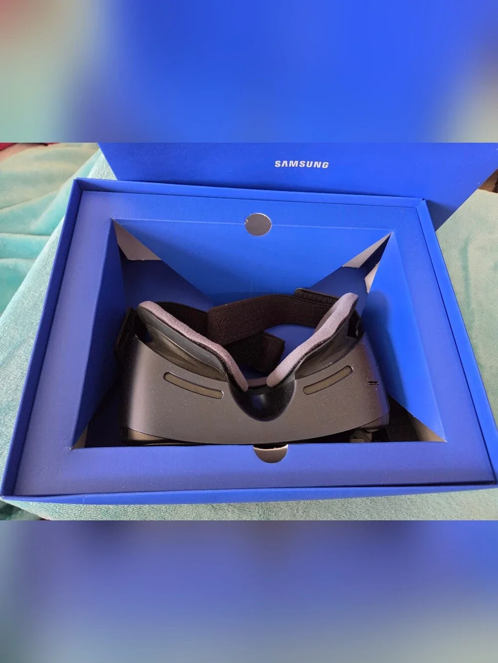 Samsung VR Headset Oculus SM-R323